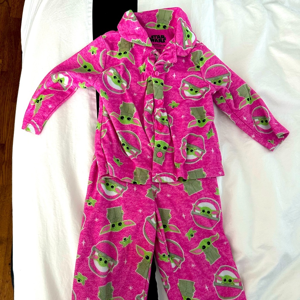 2T SIZE Star Wars Baby Yoda Pink Pajama Set
